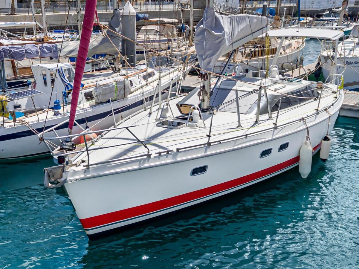 Relaxing Stay On A 38Ft Sail Yacht 阿雷西费 外观 照片